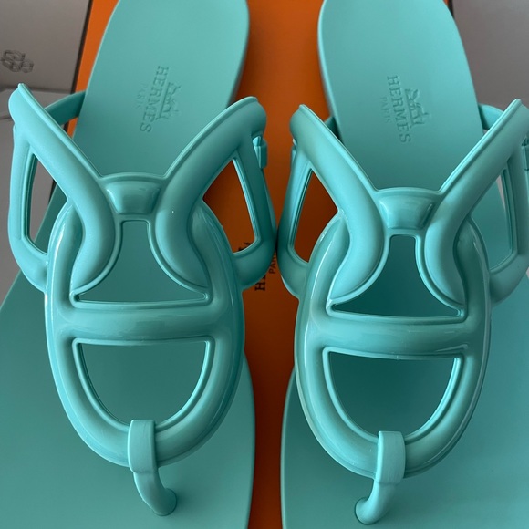 Hermes Egerie Sandals - Picture 3 of 11